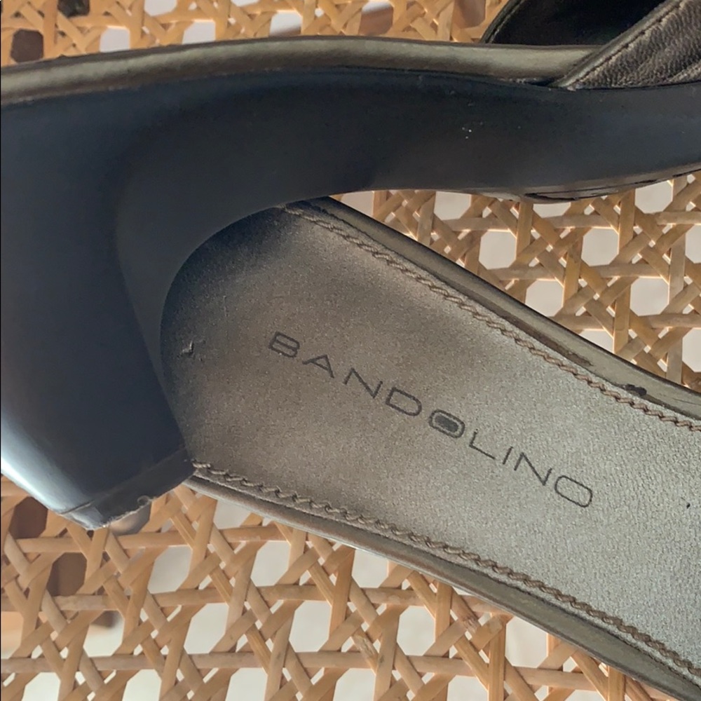 Bandolino Sandals size 6.5 taupe color - Picture 7 of 8